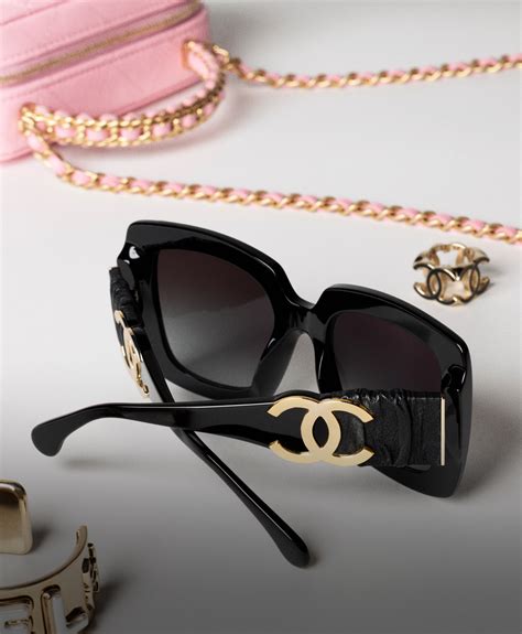 chanel lunette chaine|lunette de soleil tendance chanel.